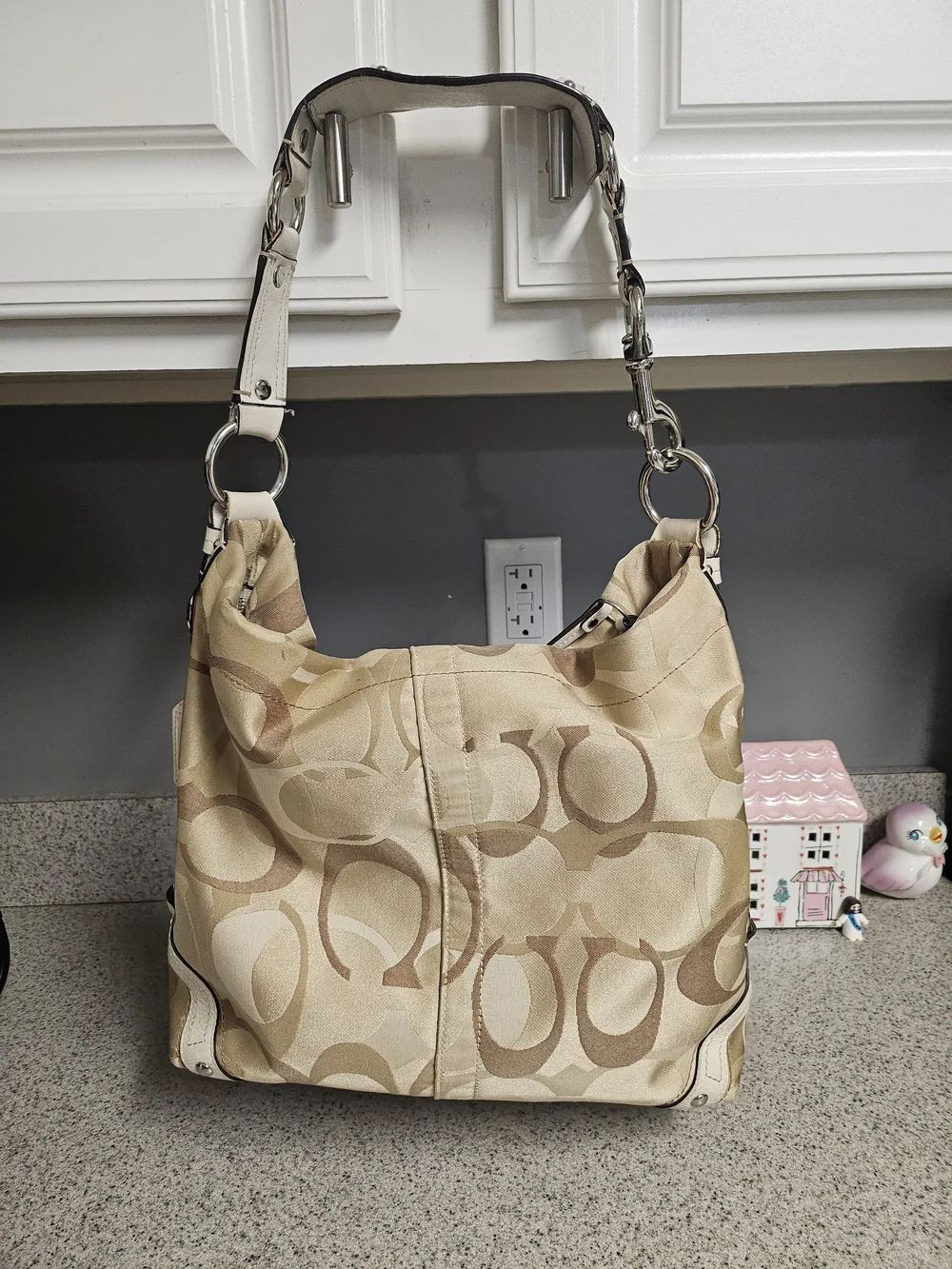 Coach Vintage LARGE F11961 Carly Beige Signature C & Leather Shoulder Bag